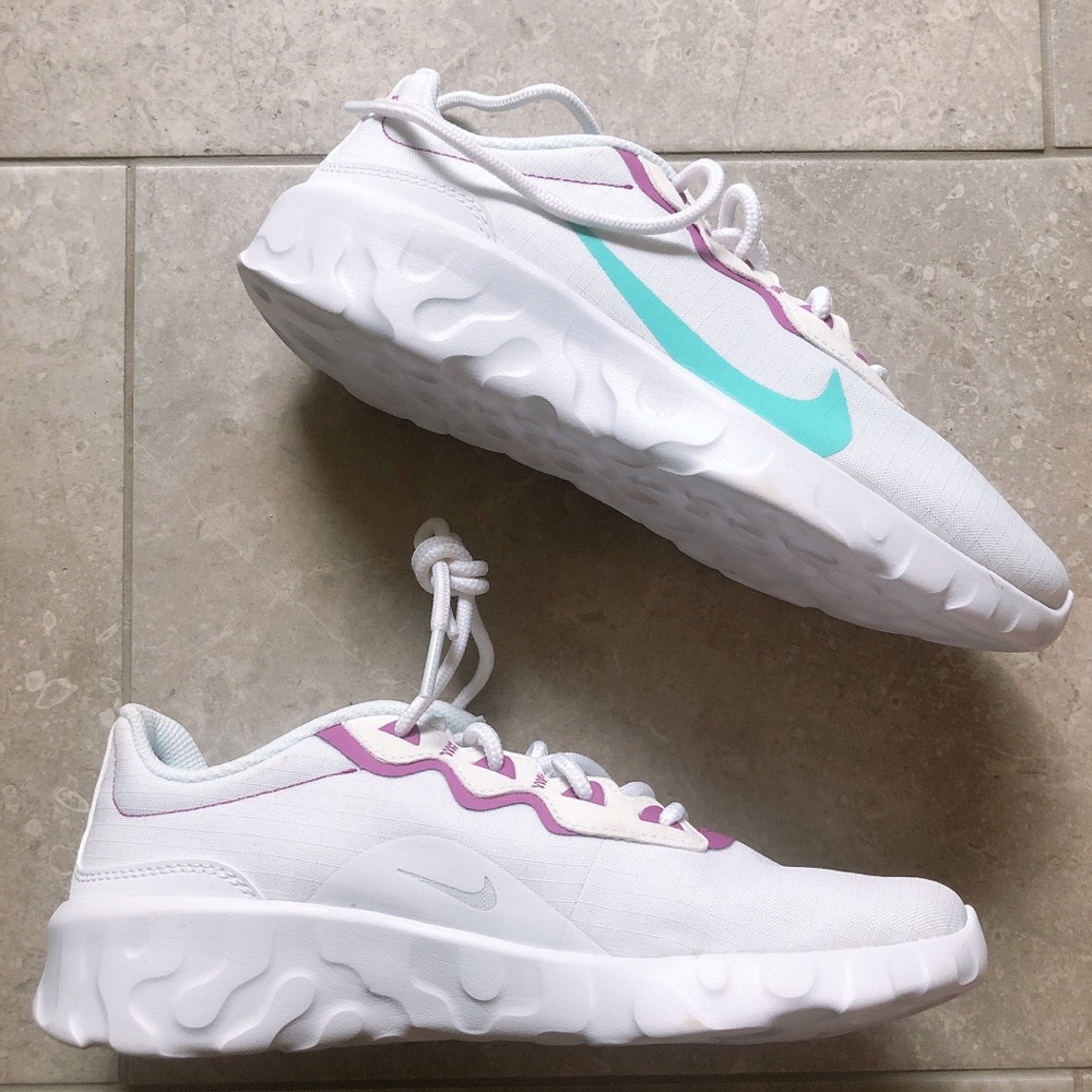 Nike Women’s Nike Explore Strada